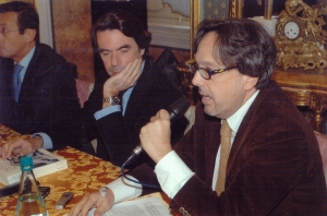 Torriero con Aznar e Fini