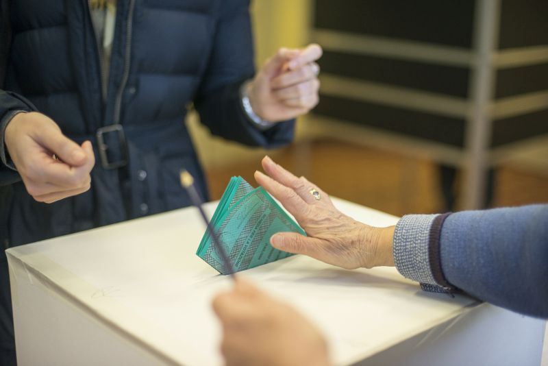 Regionali. Le pagelle tv con i voti ai tre candidati. Un pareggio e una sorpresa