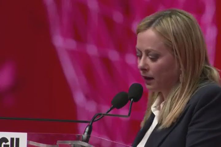 Cgil, Meloni ok. La Schlein andrebbe mai al congresso dell’Ugl?