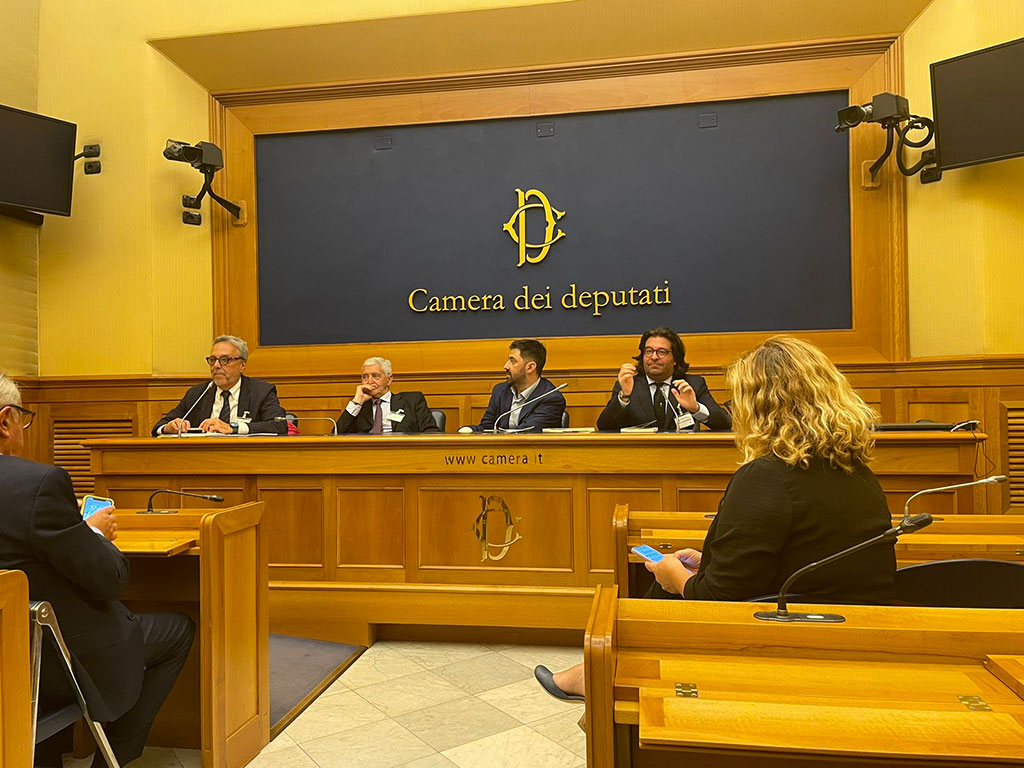 17 ottobre. Presentazione alla Camera dei deputati del libro “Nato all’incontrario”, di Francesco Curridori