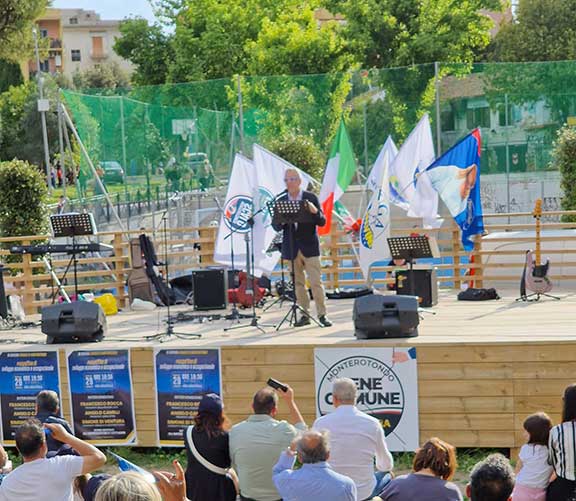 MONTEROTONDO, 25 maggio. Campagna elettorale per Simone Di Ventura sindaco.